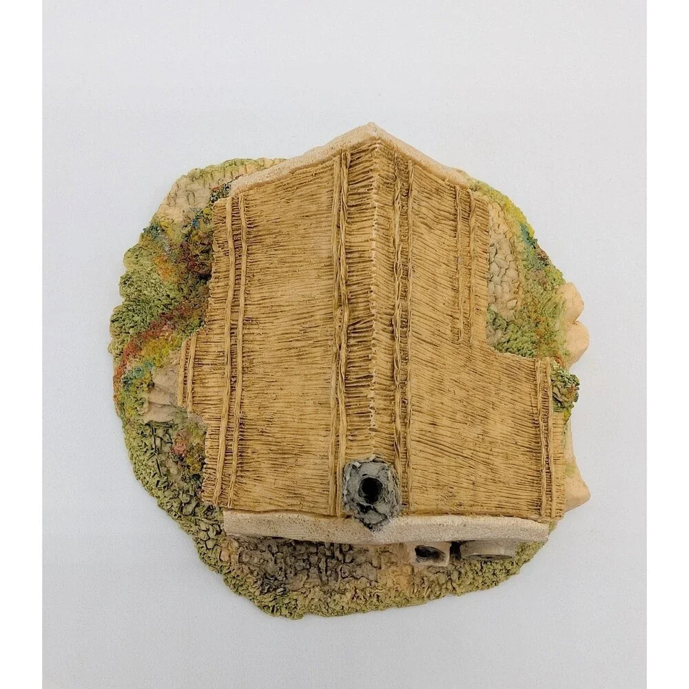 Irish Heritage Collection Paddy Flynn's Farmhouse Miniature Cottage Figure 1987